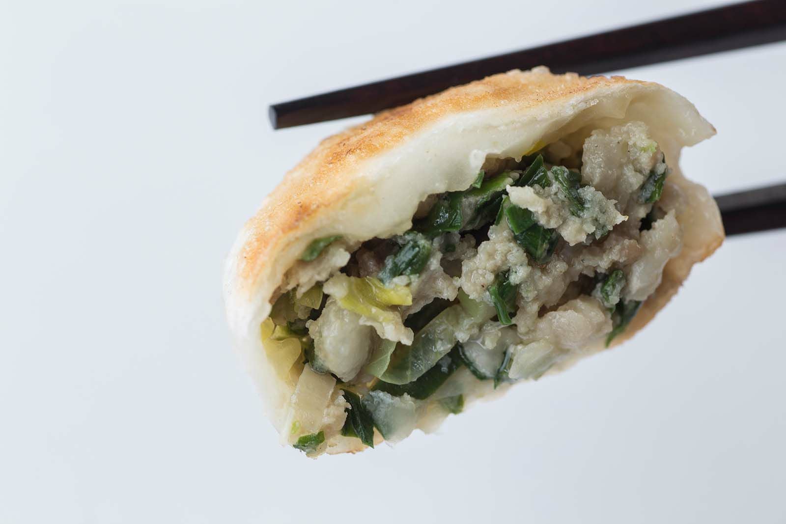 肉にらまんじゅう | 美勢商事 公式ECサイト【美勢餃子オンラインショップ】
